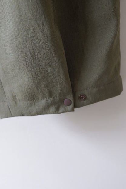 Tuck tapered pants